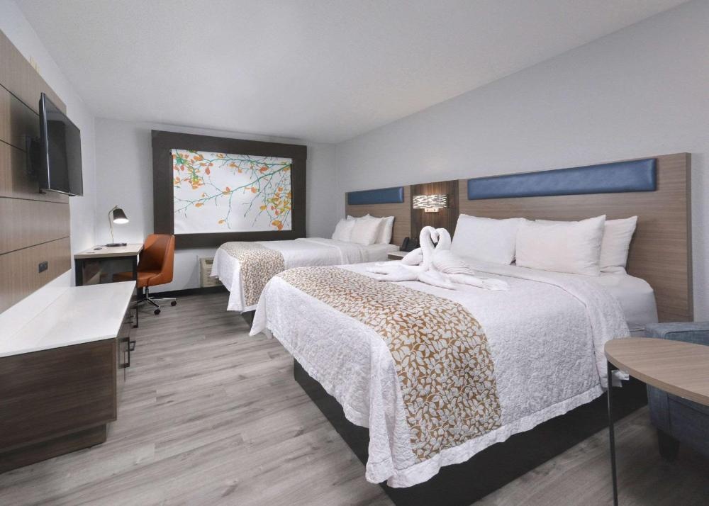 Brookstone Lodge near Biltmore Village, Ascend Hotel Collection Image 7